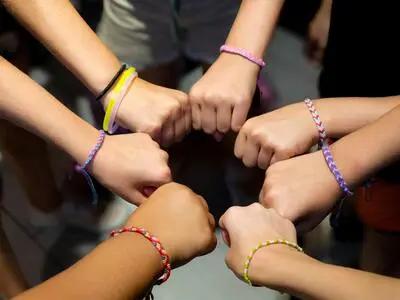 Debate With Friends Easily and Often on VersyTalks