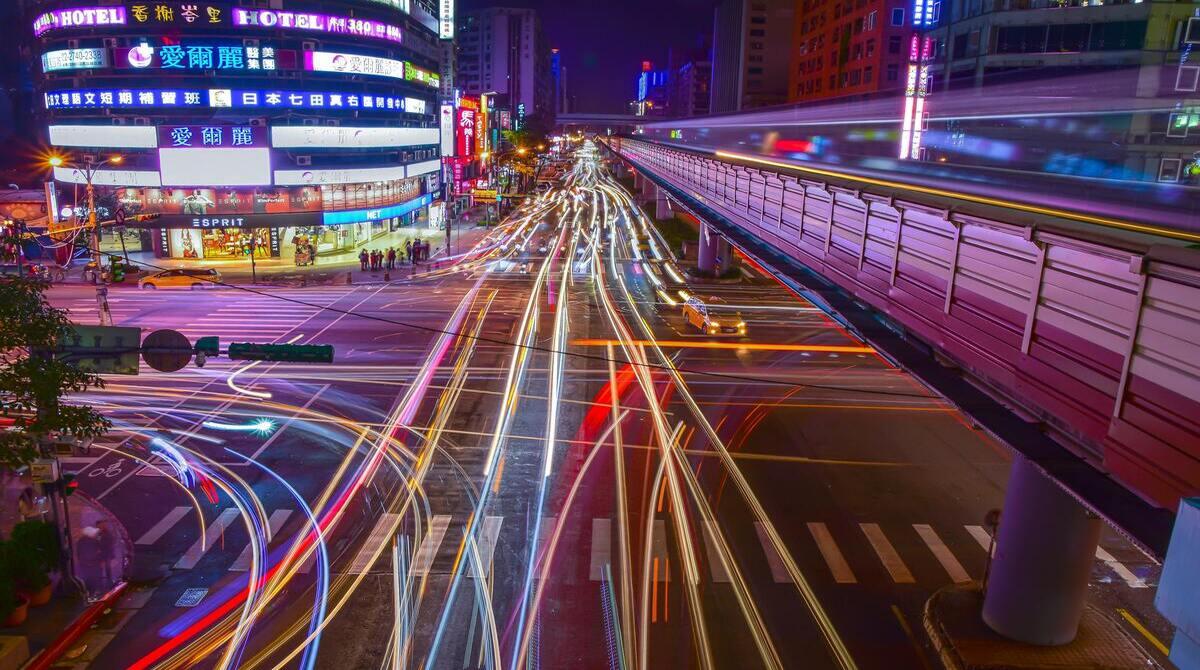 Should cities impose congestion pricing to tackle traffic and pollution?