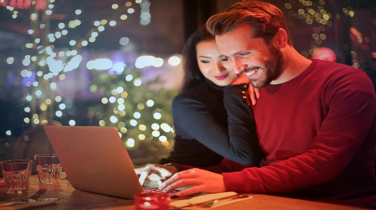 Are public displays of affection online a tool to help strengthen relationships?