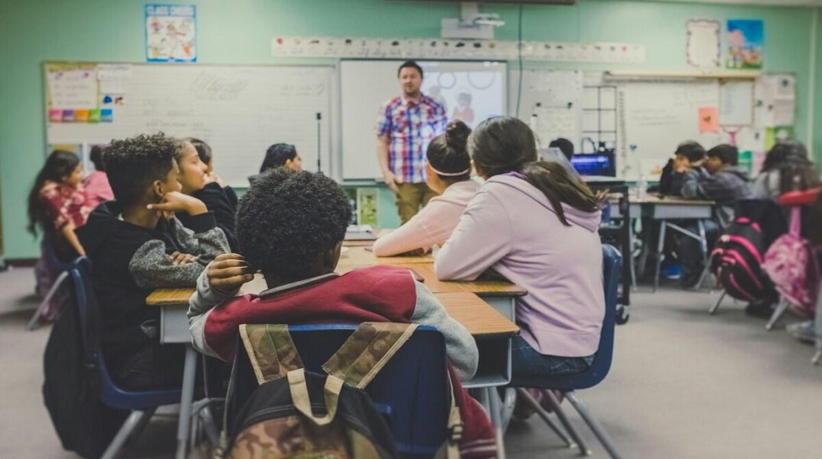 Should Students Be Allowed to Grade Their Teachers?