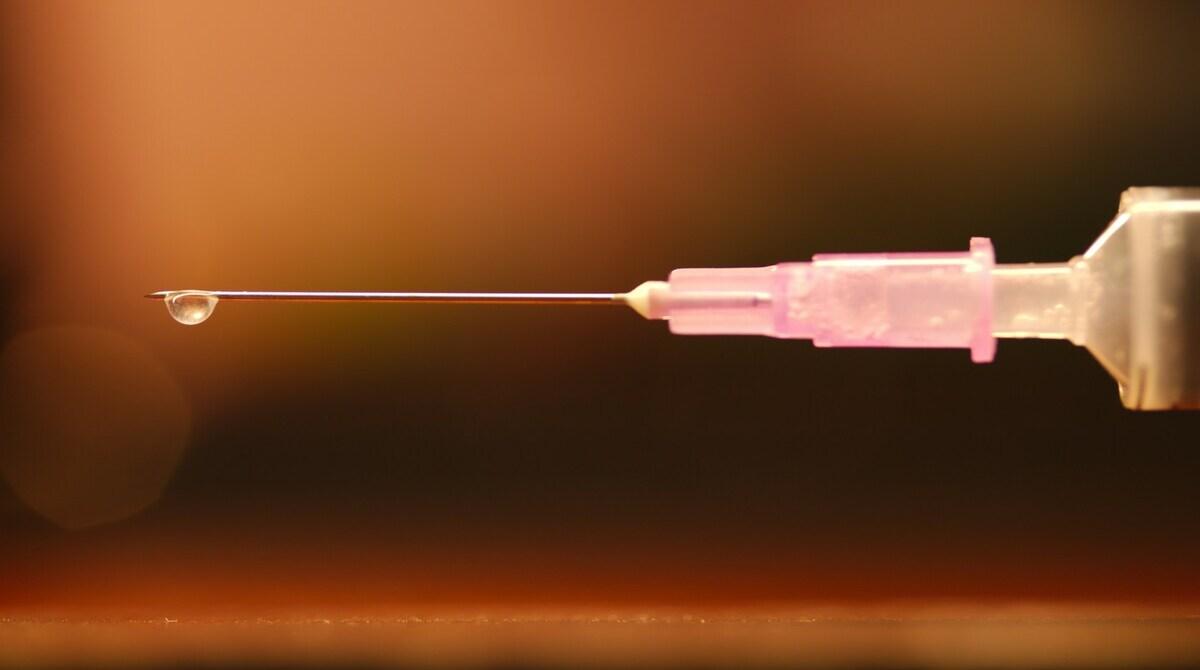 Should euthanasia or physician-assisted suicide be legal?